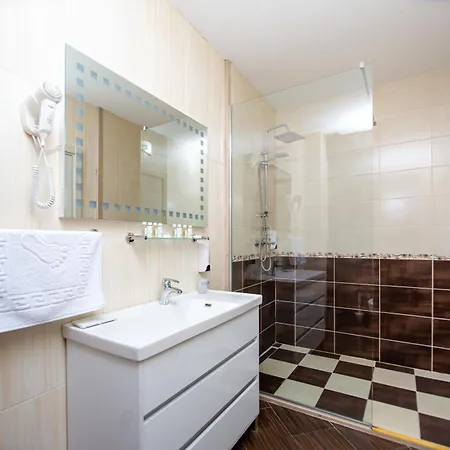 Opera Jaz Hotel 3*