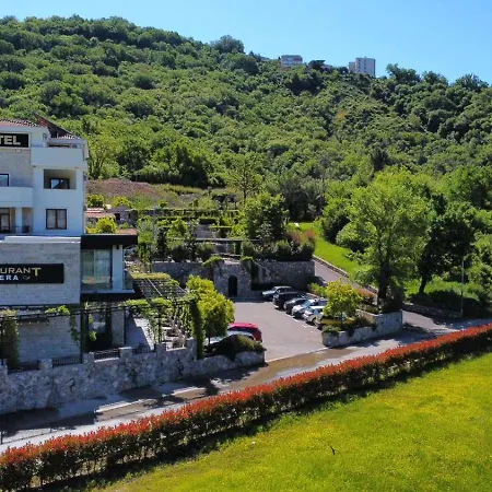 Opera Jaz Hotel
