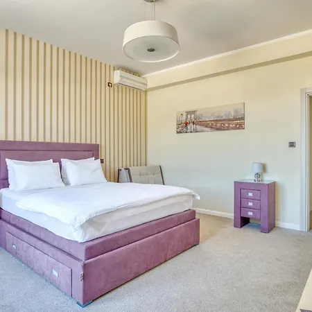 Hotel Opera Jaz 3*